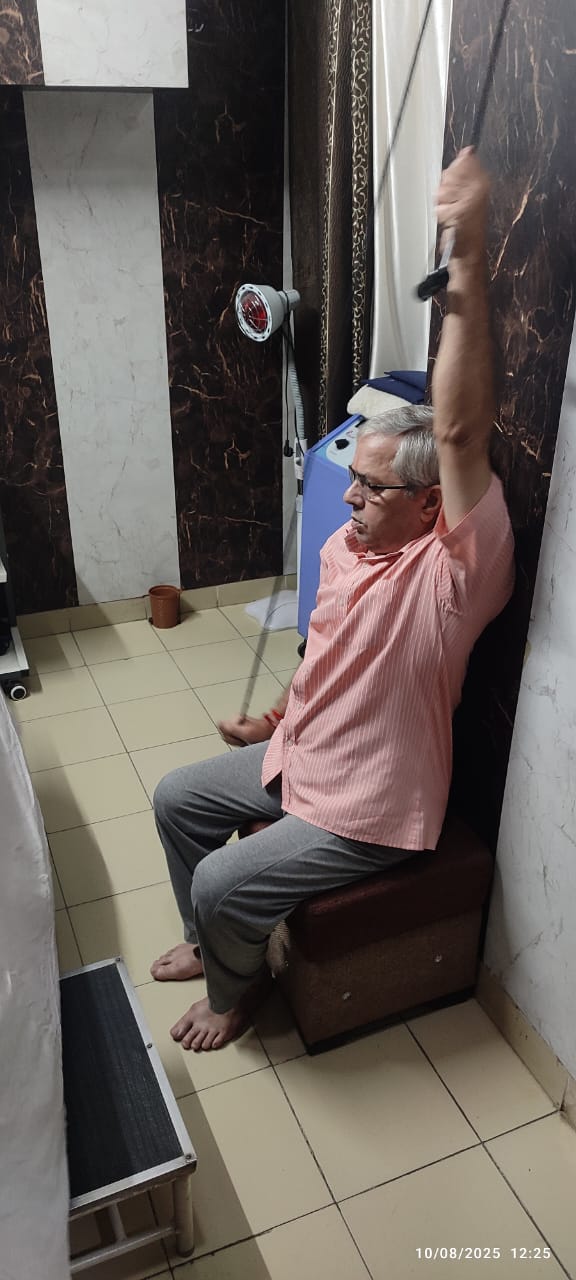 Physiotherapy treatment room at Mehar Physiotherapy Clinic