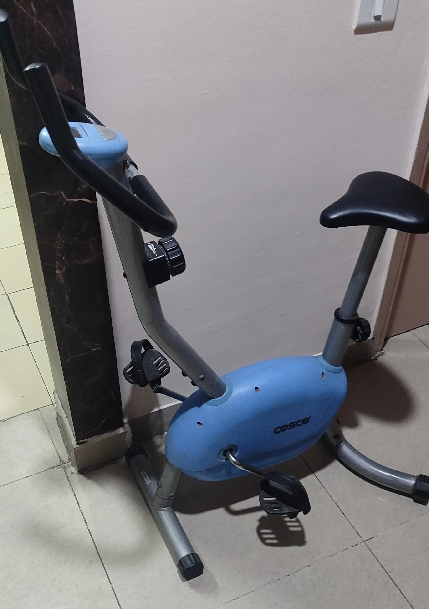 Stationary exercise cycle for cardiac and knee rehabilitation at Mehar Physiotherapy Clinic, Gaur City 2